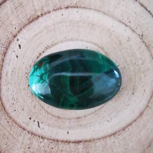 Pierre amulette Malachite ovale